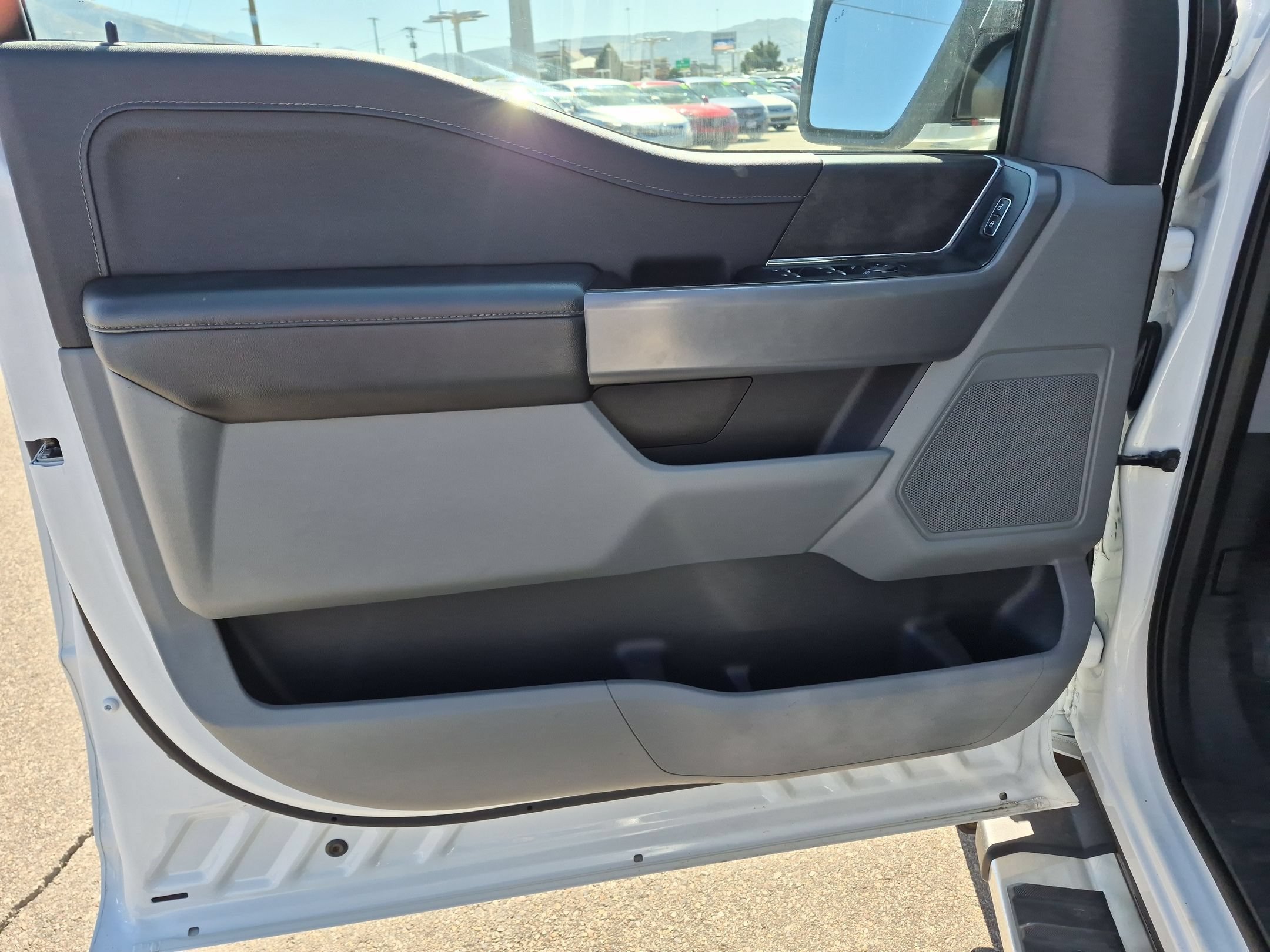 Used 2024 White Ford XLT image 12