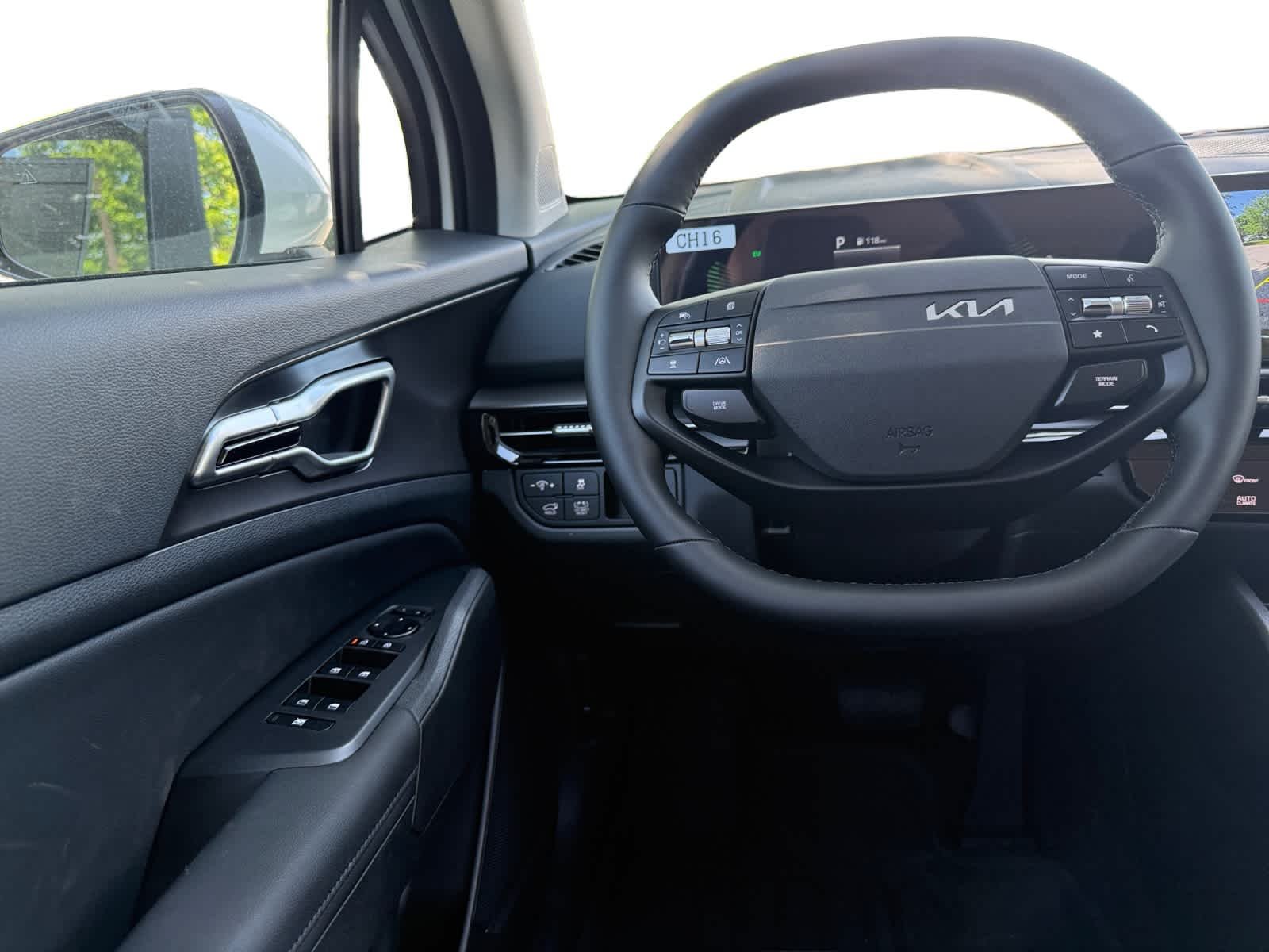 New 2026 Snow White Pearl Kia EX image 21