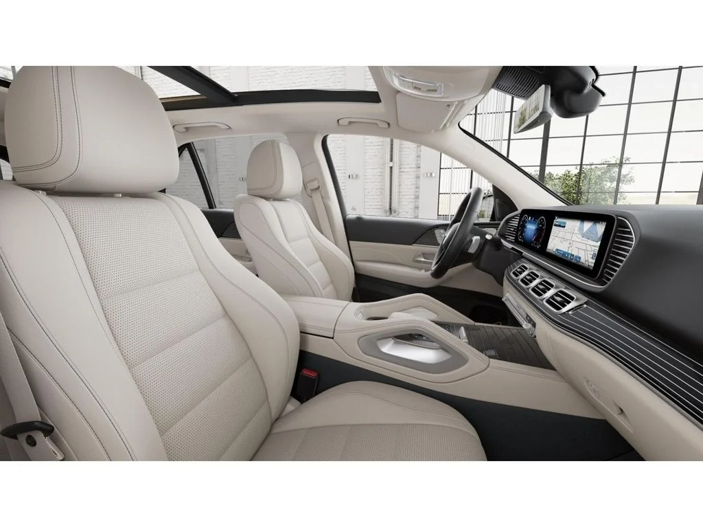 New 2026 MANUFAKTUR Moonlight White Metallic Mercedes-Benz GLE 450 image 4