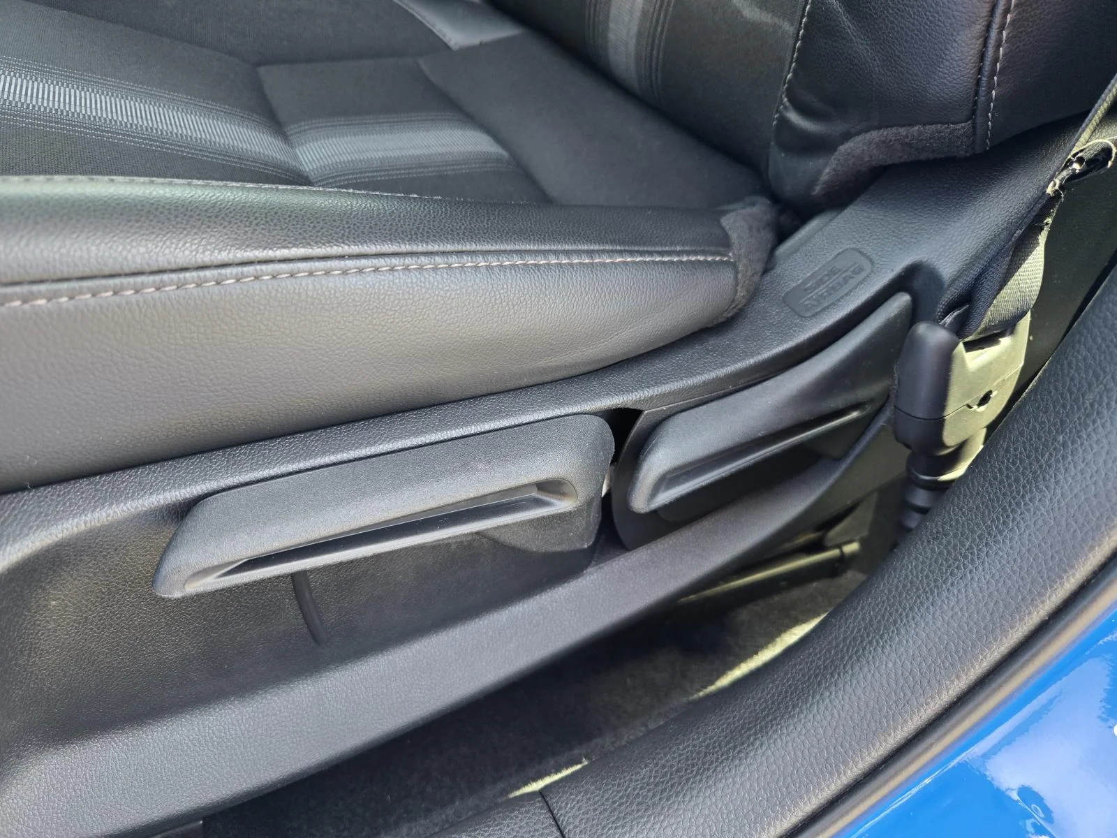 Used 2023 Boost Blue Pearl Honda Sport CVT image 24