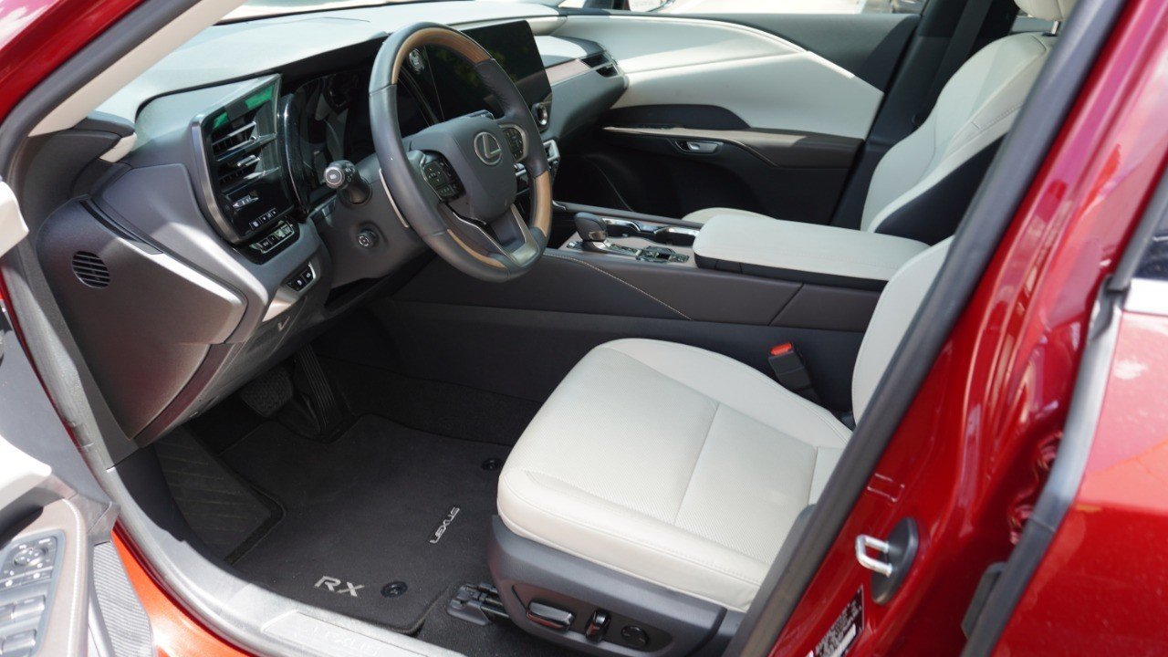 Used 2023 MATADOR RED MICA Lexus RX 350 Premium image 9