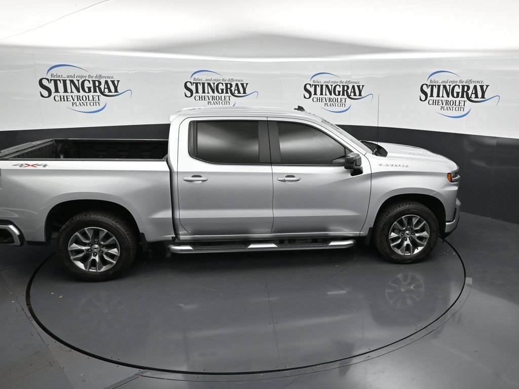 Used 2021 SILVER ICE METALLIC Chevrolet RST image 25