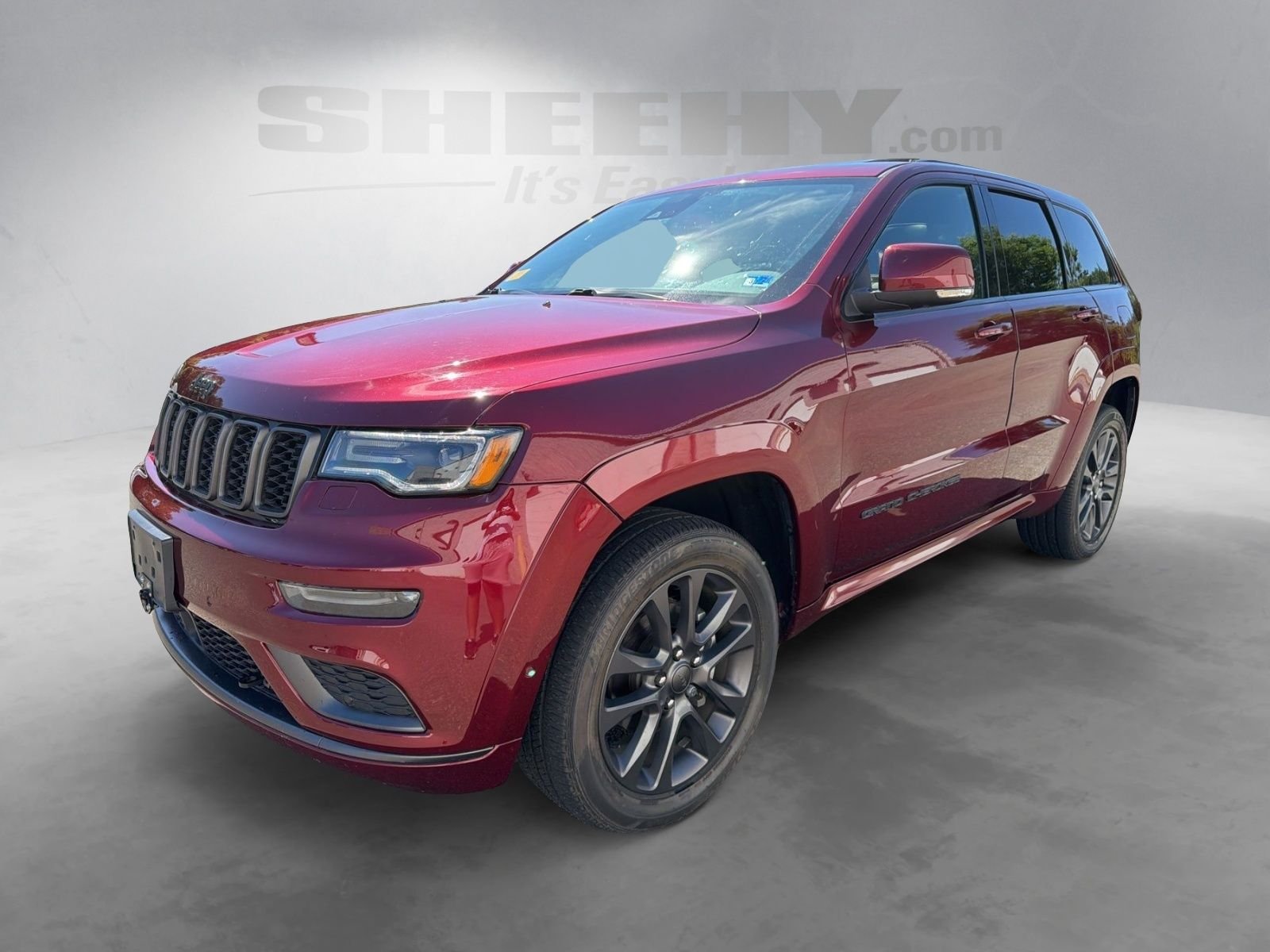 Used 2018 Red Jeep Overland image 16