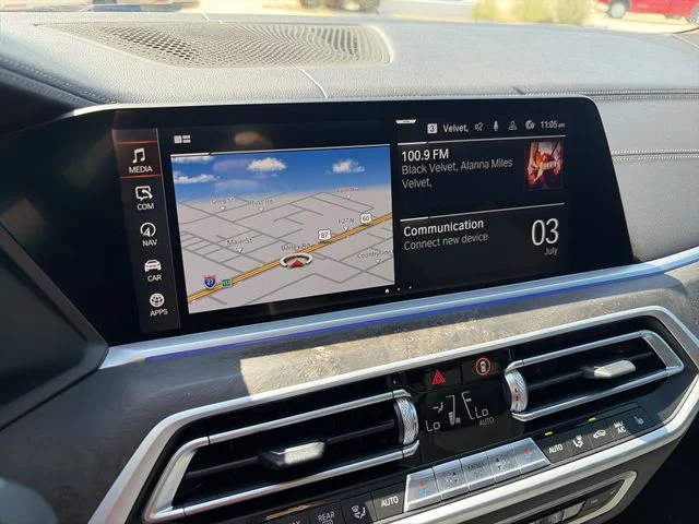Used 2022 Black BMW sDrive40i image 18