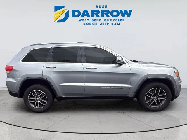 Used 2018 Silver Jeep Limited image 6