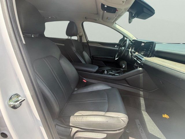 Certified Used 2024 White Kia EX image 17