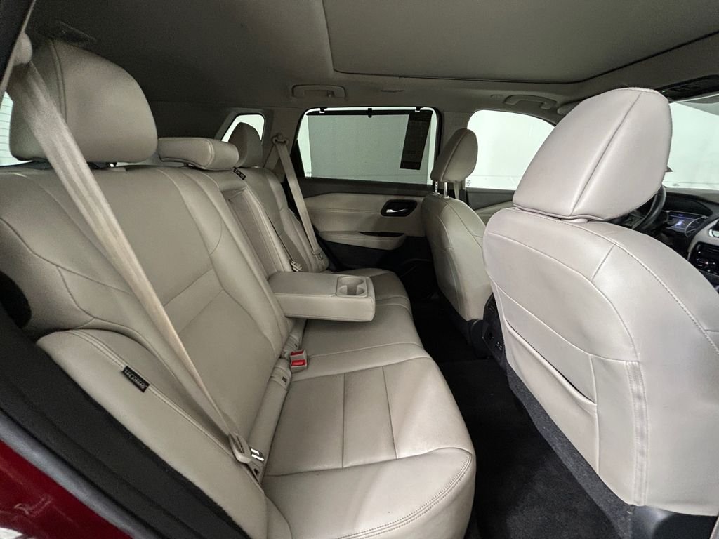 Used 2023 Red Nissan SL image 17