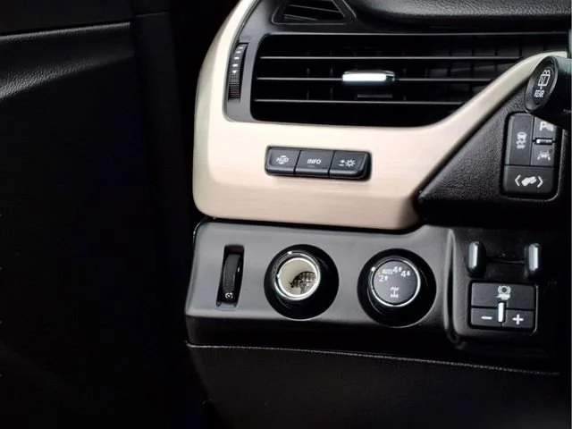 Used 2020 CRIMSON RED TINTCOAT GMC Denali image 12