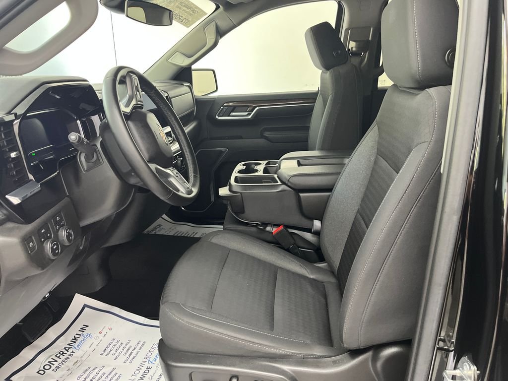 Used 2023 Black Chevrolet LT image 13