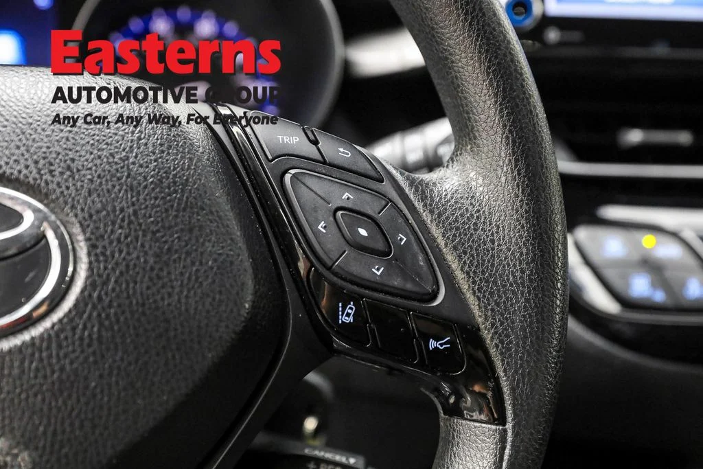 Used 2020 Silver Toyota LE image 16