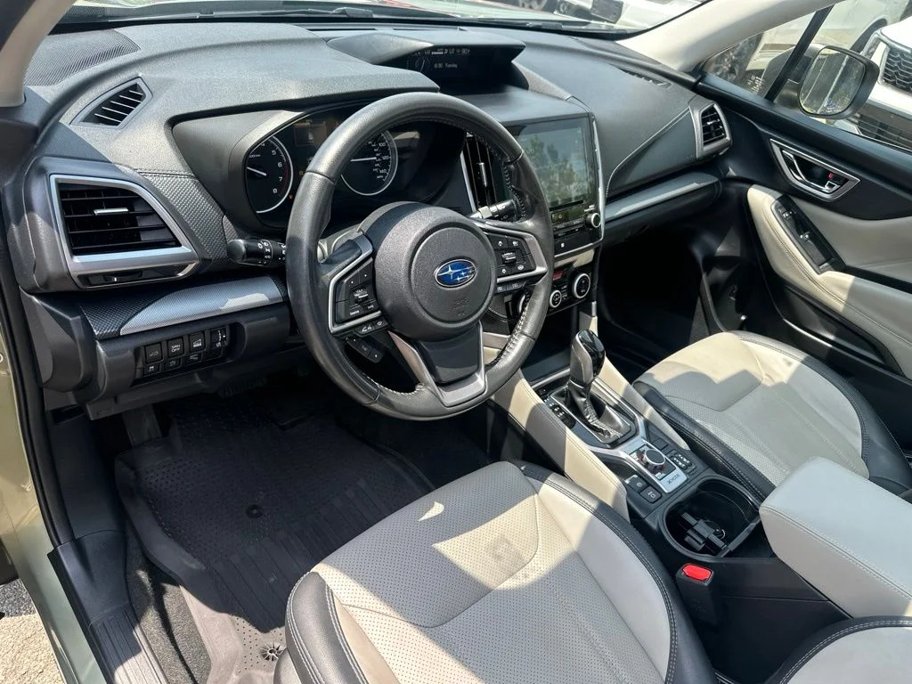 Used 2020 Green Subaru Limited image 9