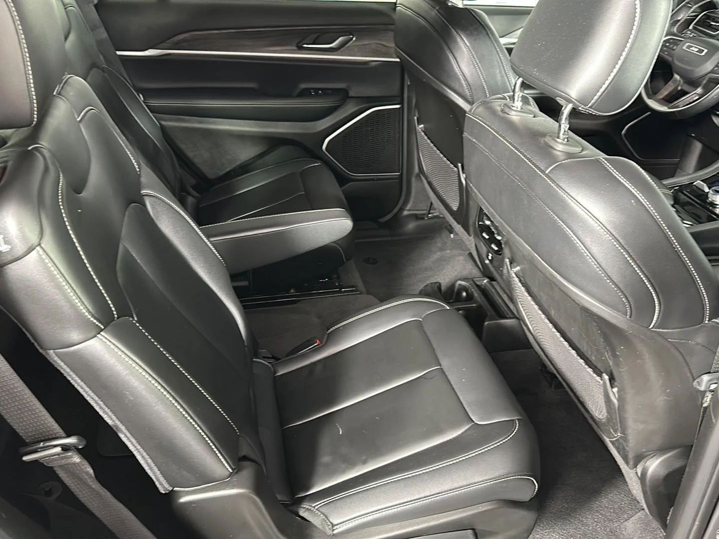 Used 2022 Baltic Gray Metallic Clearcoat Jeep Limited image 7