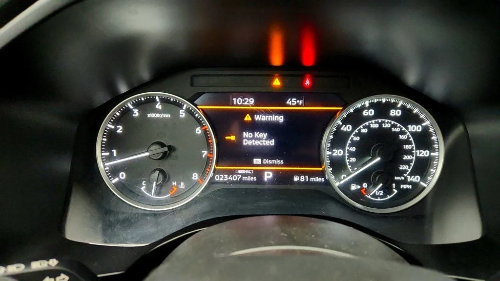 Used 2024 Black Diamond Mitsubishi SE image 12