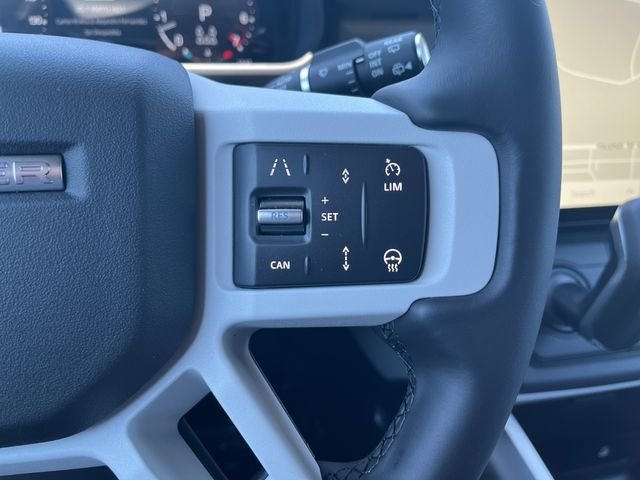 New 2026 Santorini Black Land Rover X-Dynamic SE image 23