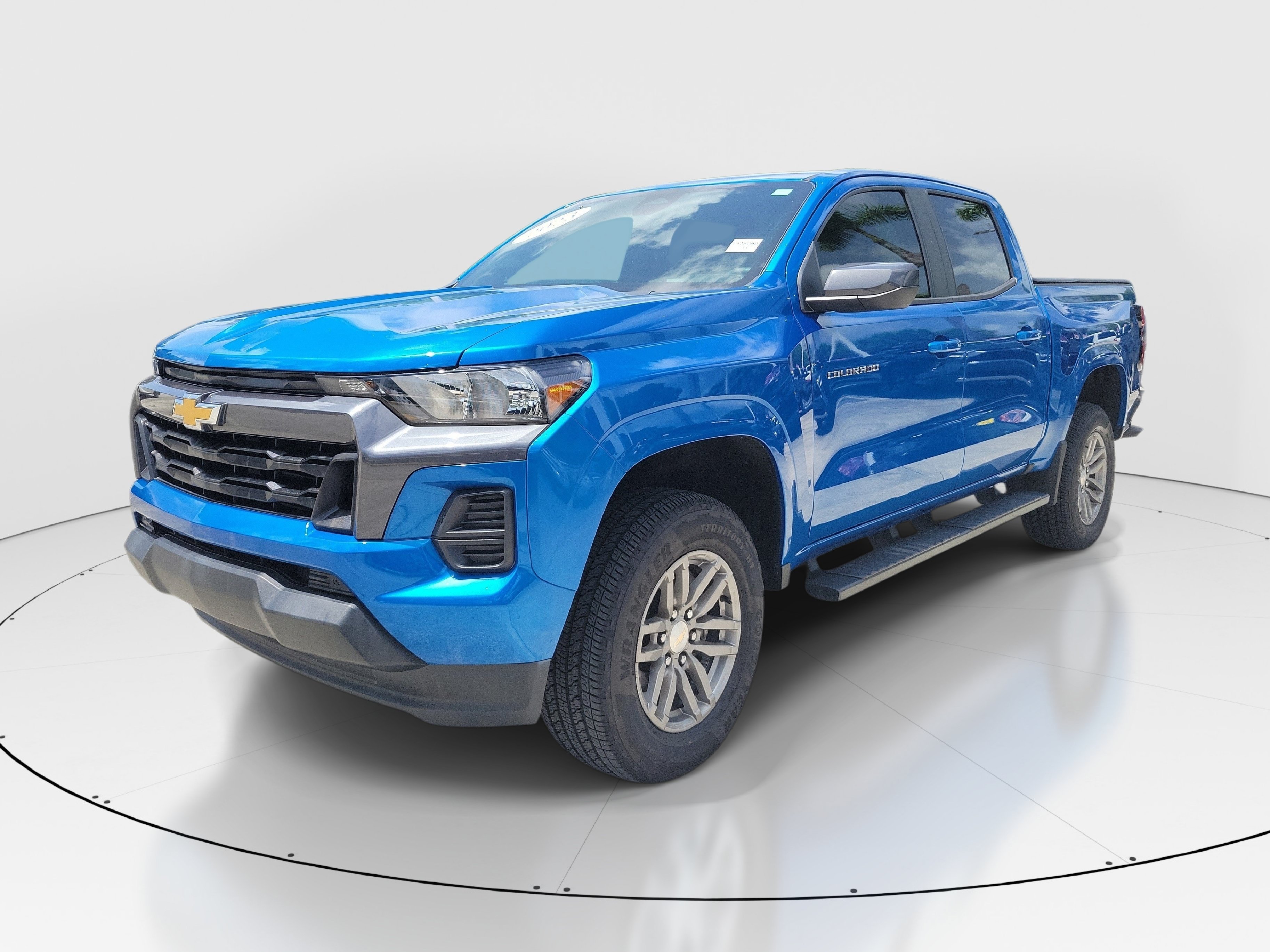 Used 2023 Glacier Blue Metallic Chevrolet 2WD LT image 3