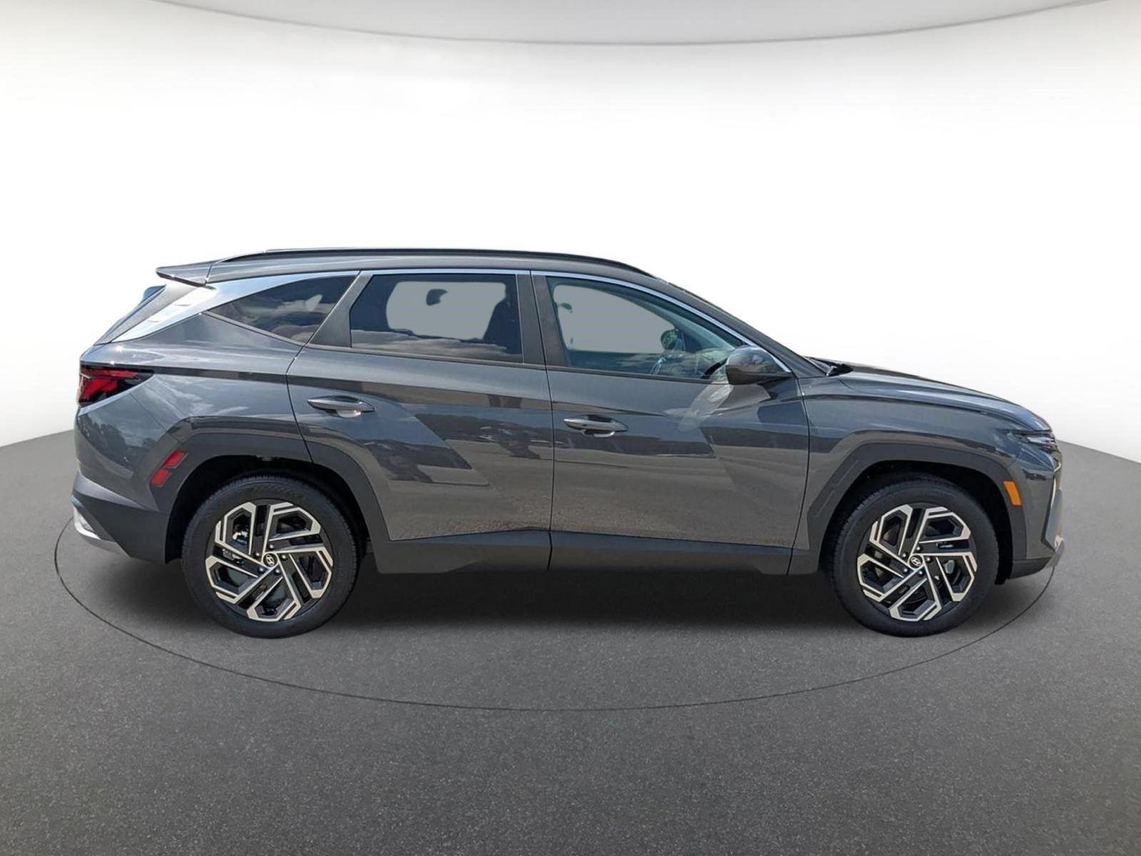 New 2026 ECOTRONIC GRAY HYUNDAI SEL FWD image 3