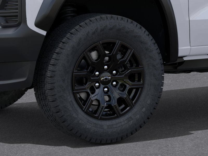 New 2026 Summit White Chevrolet Trail Boss image 9