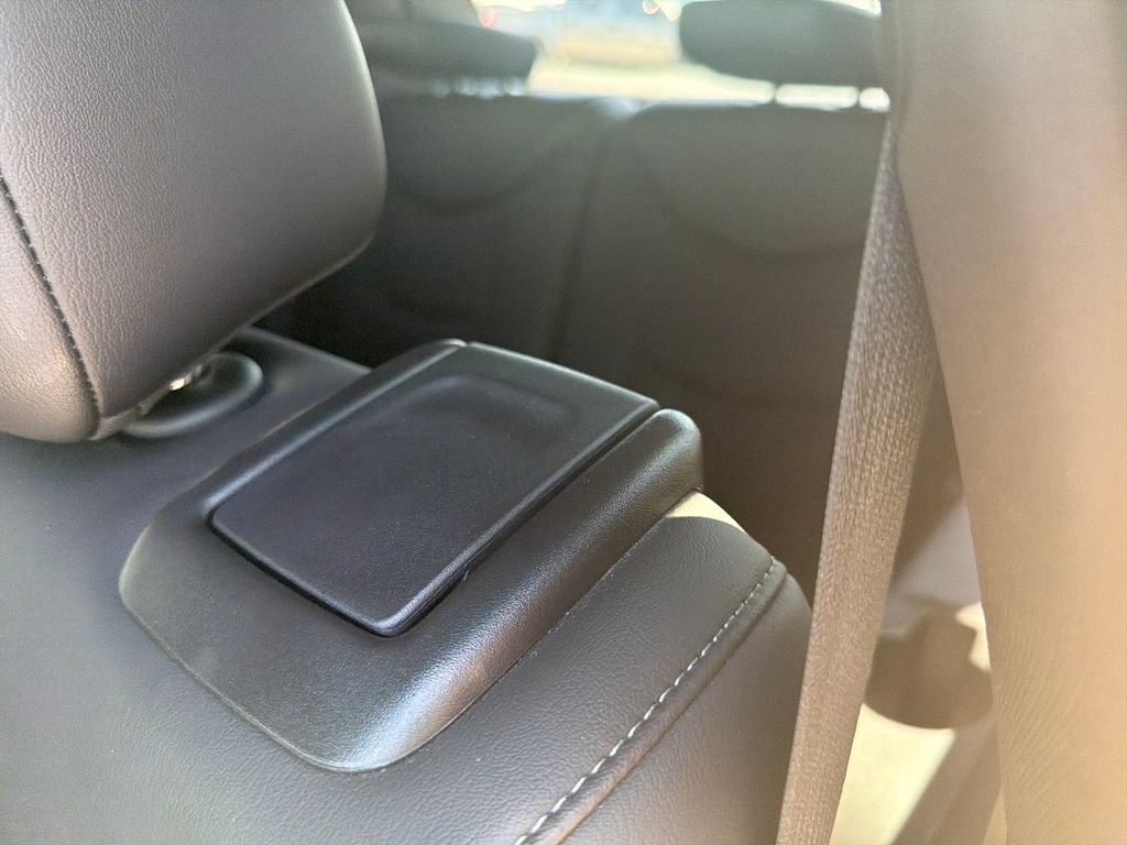 Used 2025 Silver Cadillac Premium Luxury image 22