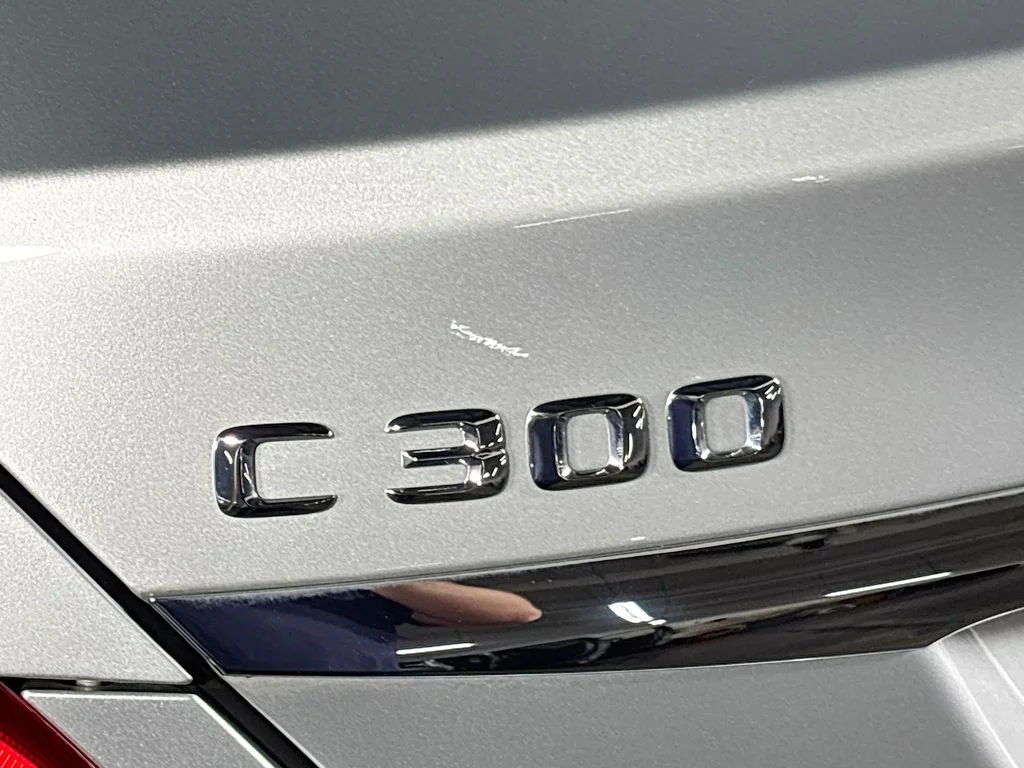 Used 2015 Silver Mercedes-Benz C 300 image 22