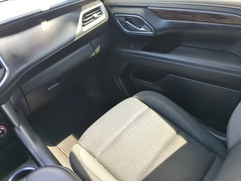 Used 2023 Gray Chevrolet LS image 14