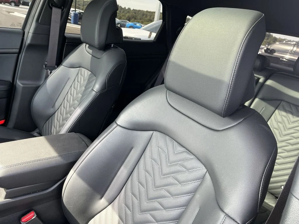 Used 2026 Gray Kia X-Line image 11