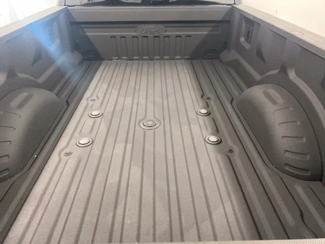 New 2026 Agate Black Metallic Ford F-350® Lariat® image 32