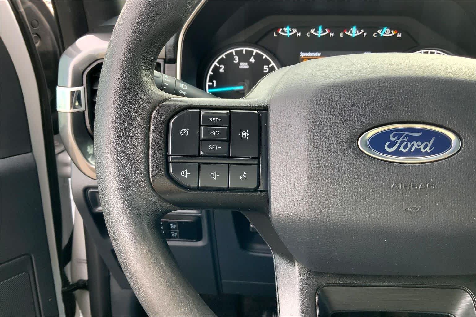 Used 2023 Oxford White Ford XL image 18