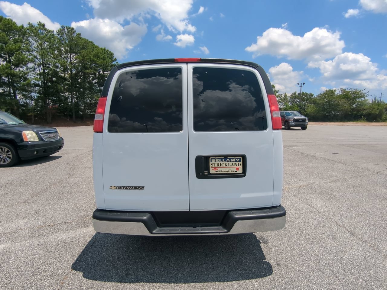 Used 2025 Summit White Chevrolet 1LT image 5