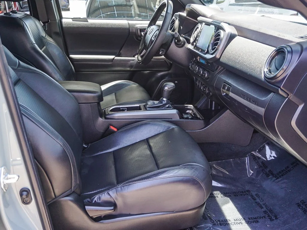 Used 2022  Toyota TRD Off-Road image 12