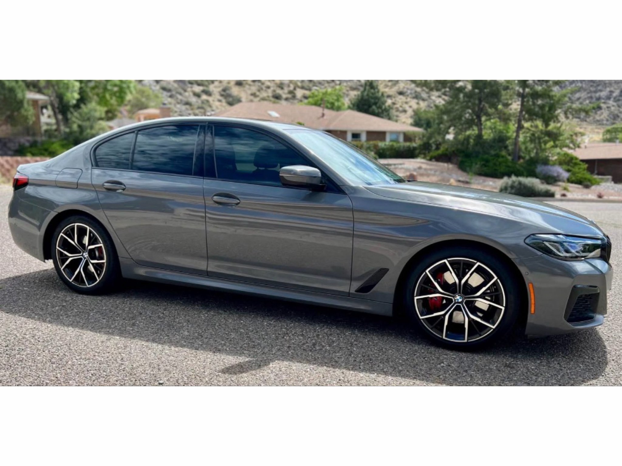 Used 2022 Bernina Grey Amber Effect Metallic BMW 530i image 3