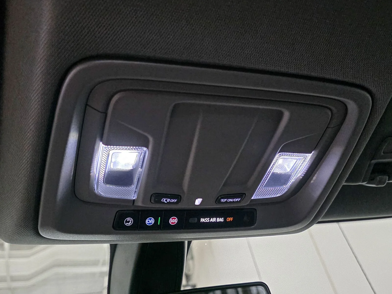 Used 2020 Gray GMC SLE image 29