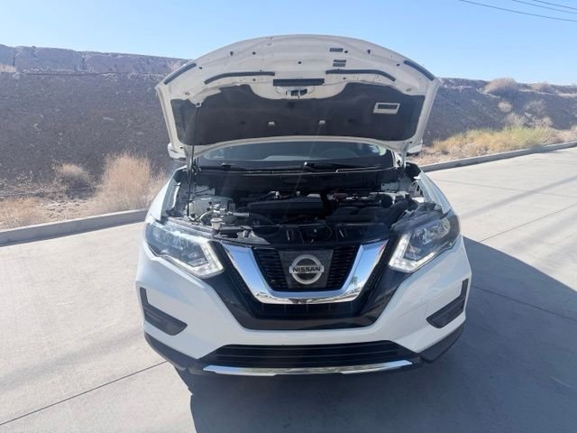 2017 Nissan Rogue SV - Photo 38