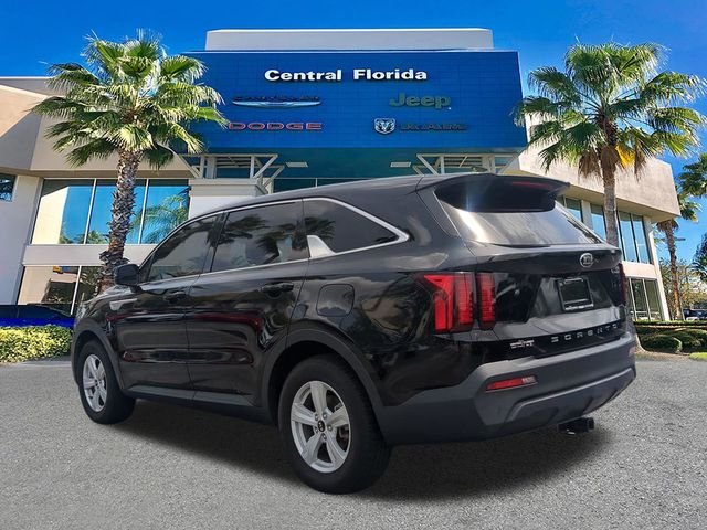 2021 Kia Sorento LX - Photo 7
