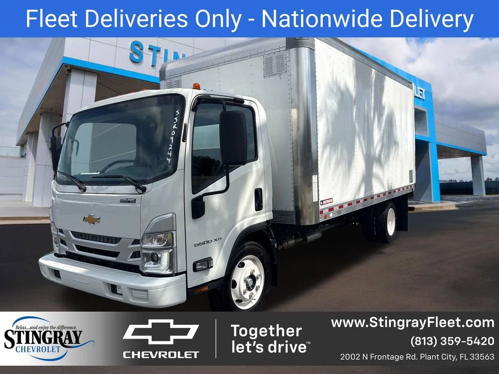 2025 Chevrolet Low Cab Forward's photo