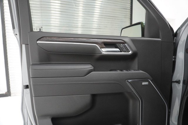 2026 GMC Sierra 1500 SLT - Photo 18