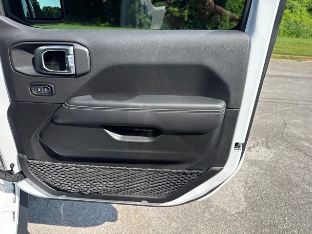 Used 2022 White Jeep Unlimited Rubicon 4xe image 10