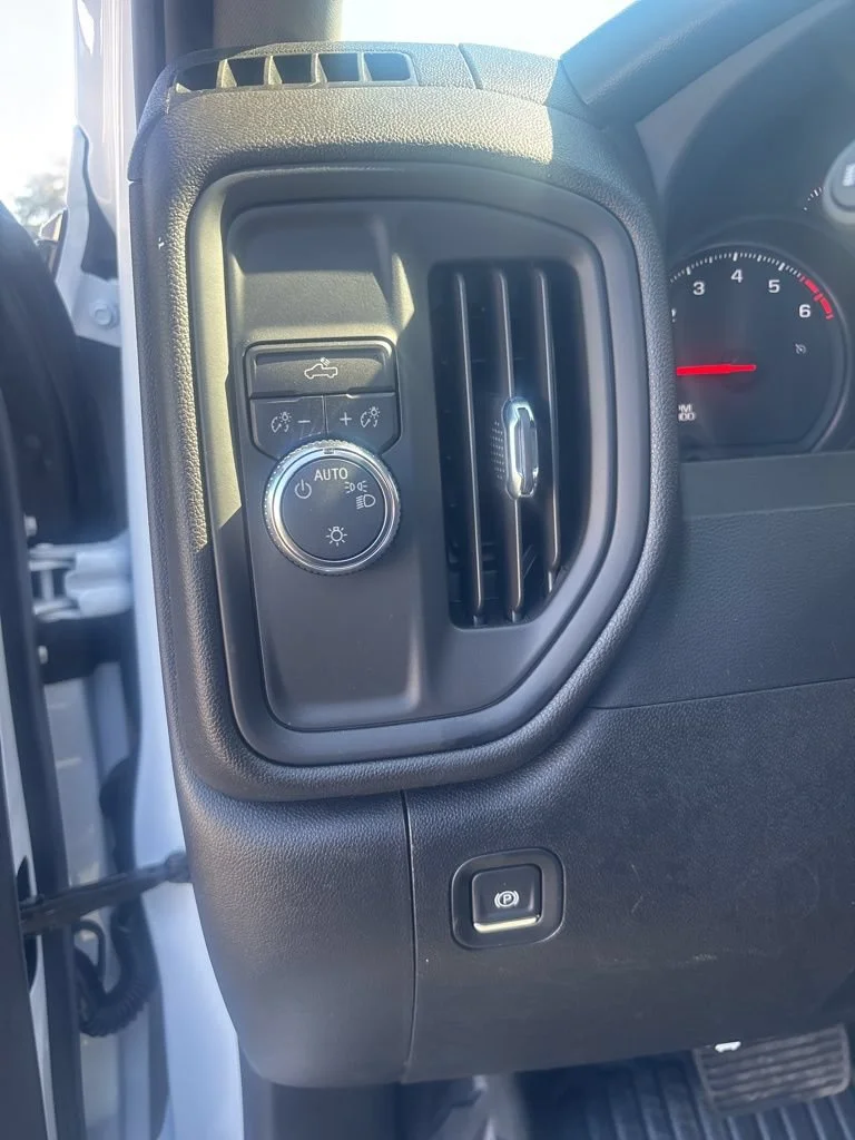2026 GMC Sierra 2500HD Pro - Photo 14