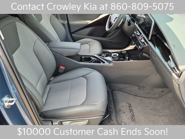 New 2026 Mineral Blue Kia WIND image 25