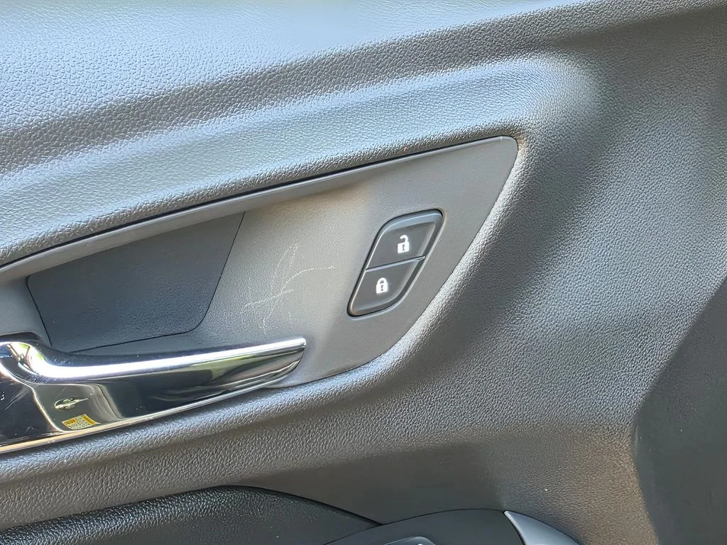 Used 2025 Sterling Gray Metallic Chevrolet 1RS image 16