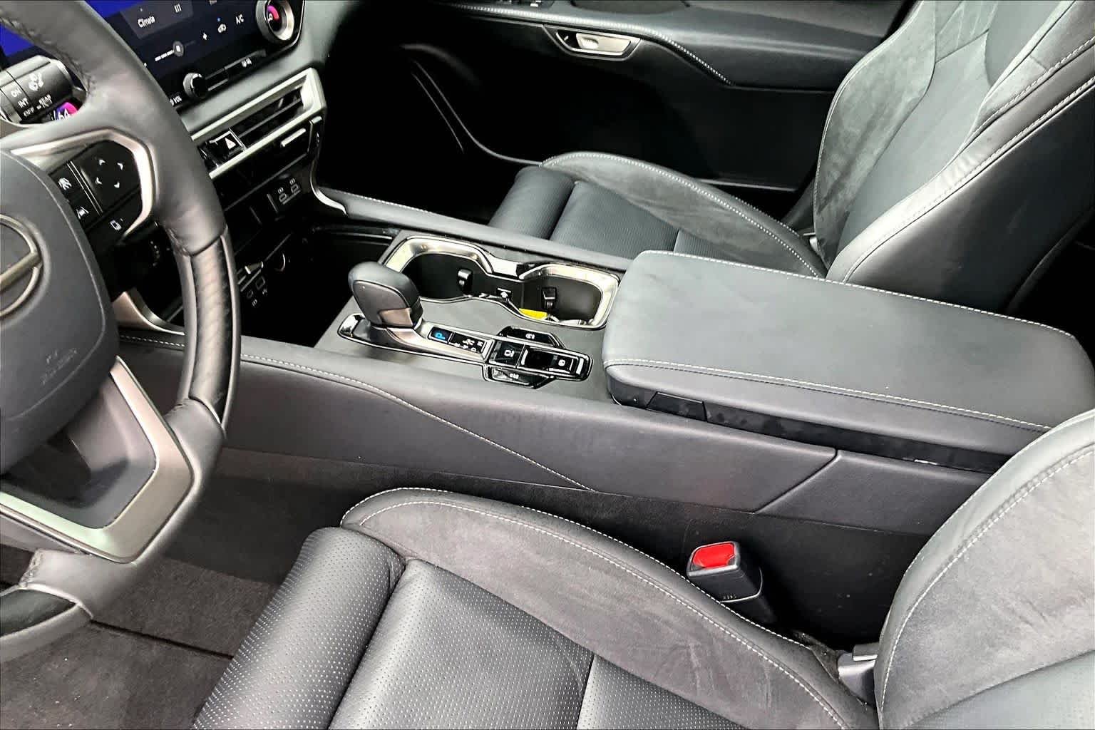 Certified Used 2024 Eminent White Pearl Lexus Luxury image 16