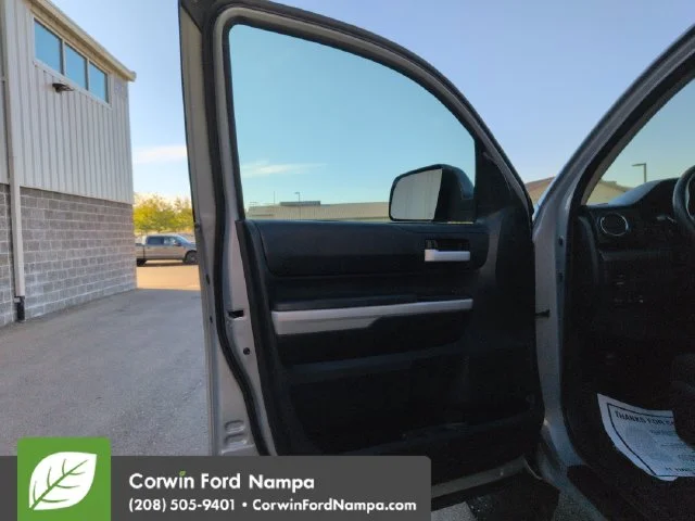 Used 2018 Magnetic Gray Metallic Toyota  image 10