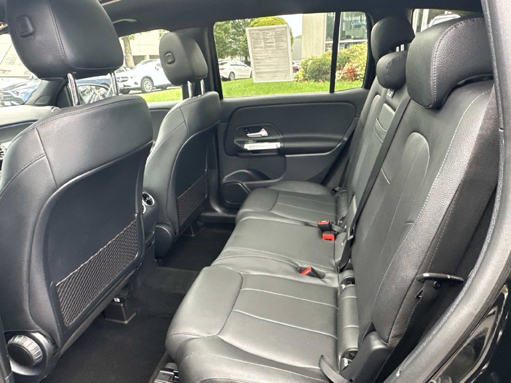 Used 2022 Night Black Mercedes-Benz GLB 250 image 14