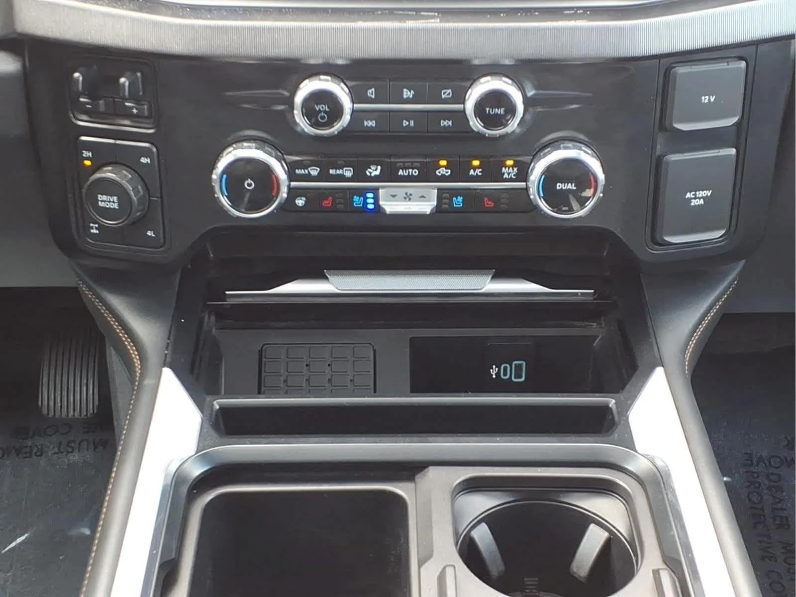 Used 2024 Star White Metallic Tri-Coat Ford Platinum image 26
