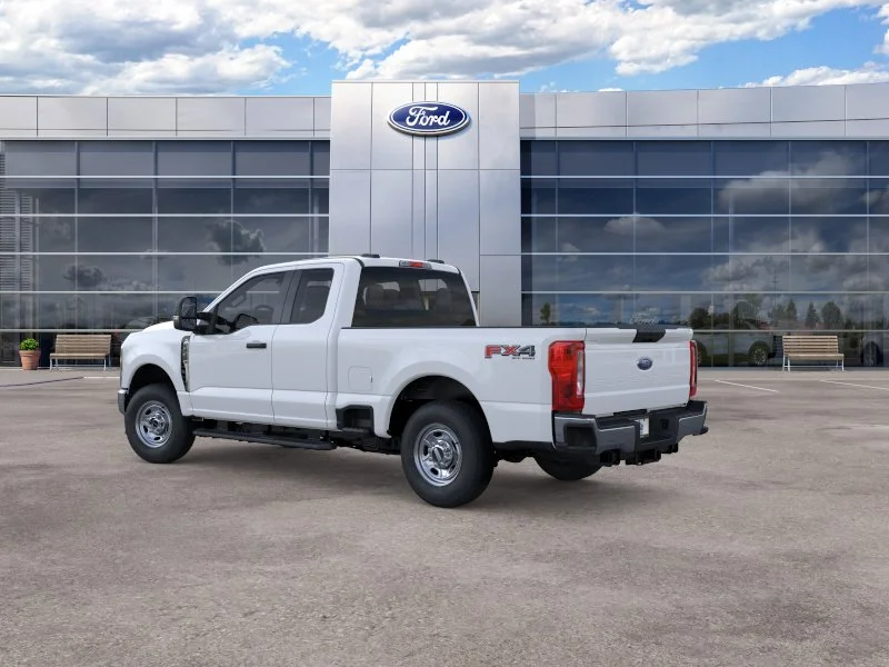 New 2026 Oxford White Ford XL image 4