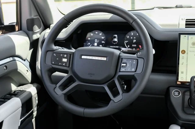 New 2026 Tasman Blue Land Rover X-Dynamic SE image 21