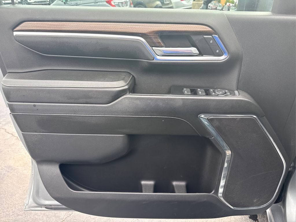 Used 2024 Sterling Gray Metallic Chevrolet LT image 17