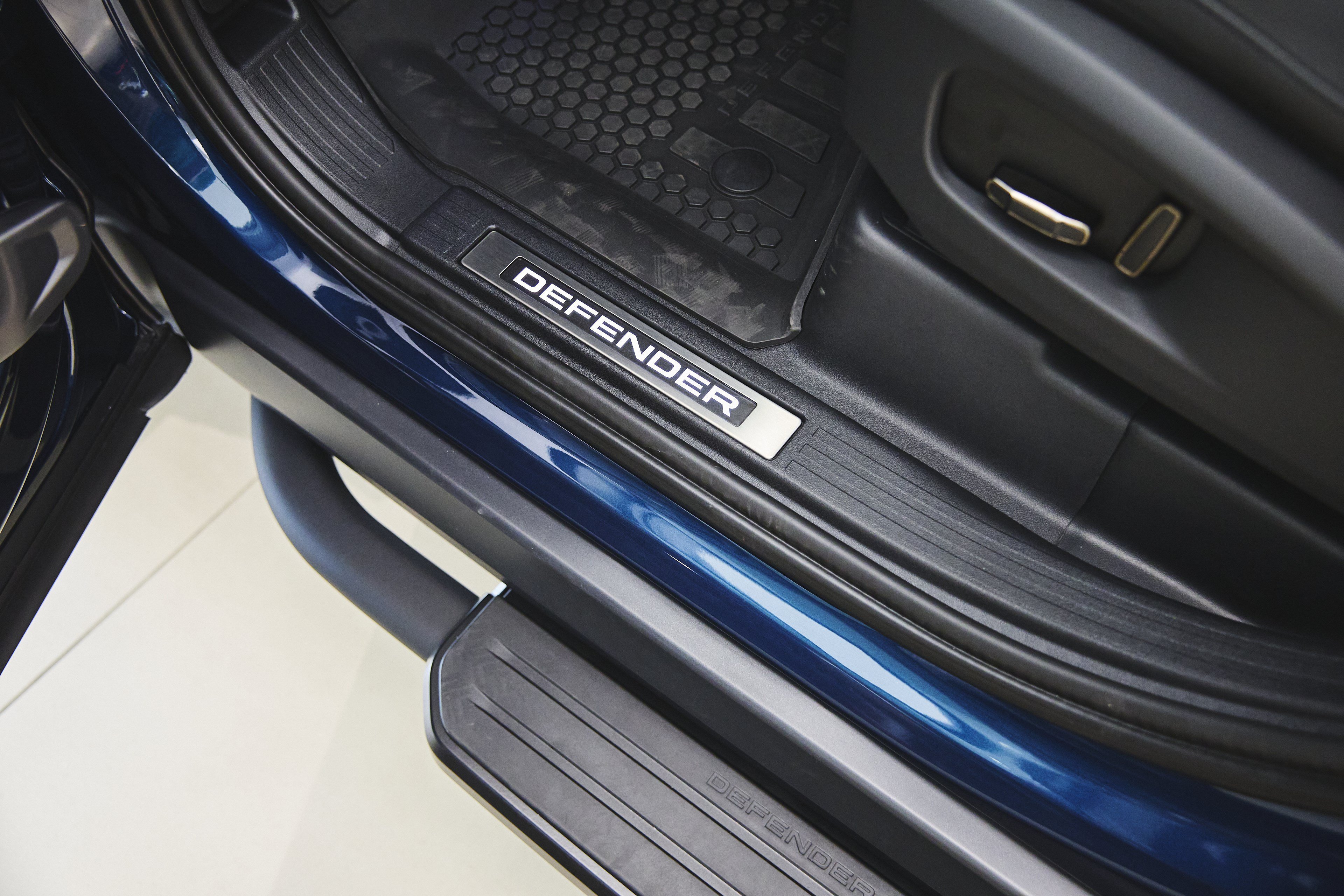 Used 2026 Sargasso Blue Premium Matte Land Rover OCTA image 27