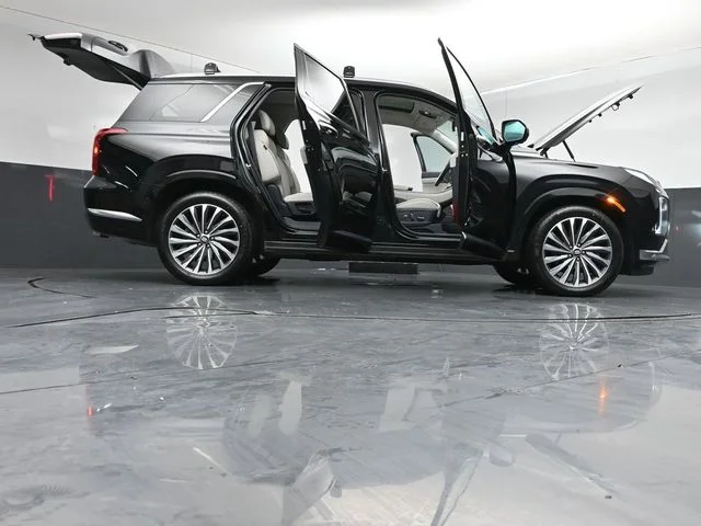 Certified Used 2025 Abyss Black Pearl Hyundai Calligraphy image 52