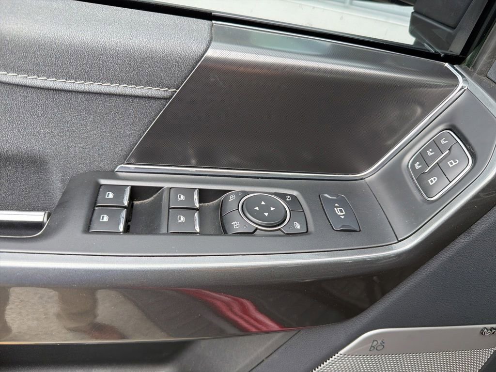 Used 2022 Red Metallic Ford LARIAT image 8