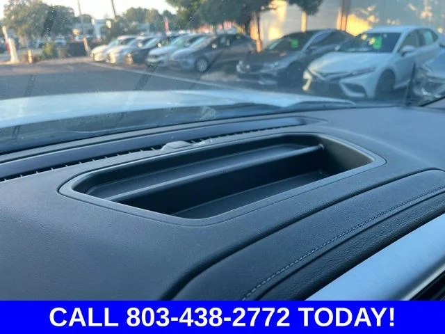 Used 2020 Silver GMC SLT image 23